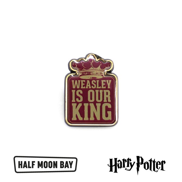 HARRY POTTER - PBADHP54 Enamel Badge - Harry Potter Weasley Is Our King 1
